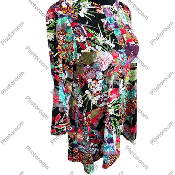 Peck & Peck Small Multicolor Mixed Florals 3/4 Sleeve Asymmetrical Hem Top - Picture 2 of 4